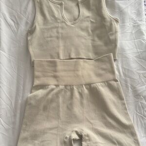 Ribbed Scoop-Neck Sports Bra & High-Waist Shorts Set — Cream